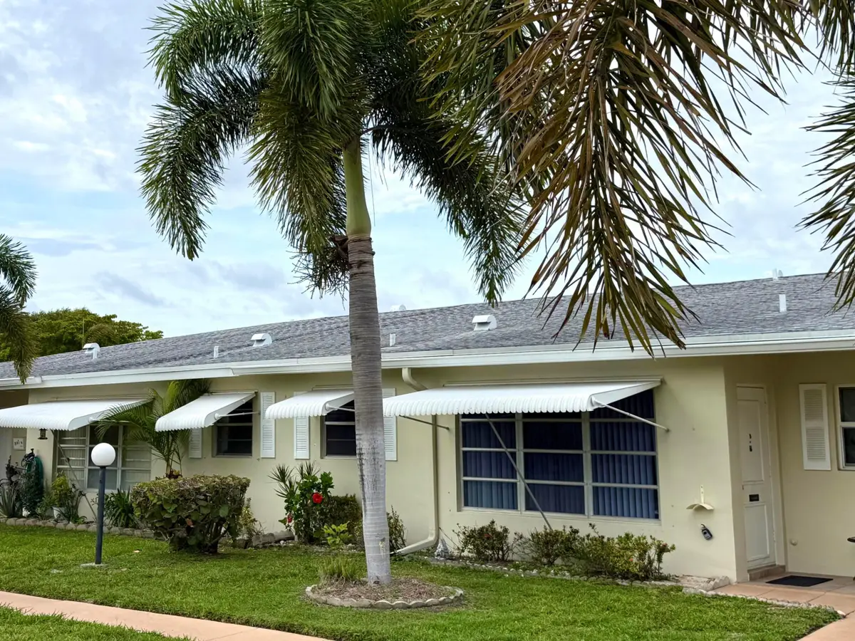 200 Pine Point Drive #B, Boynton Beach, FL 33435 - #1