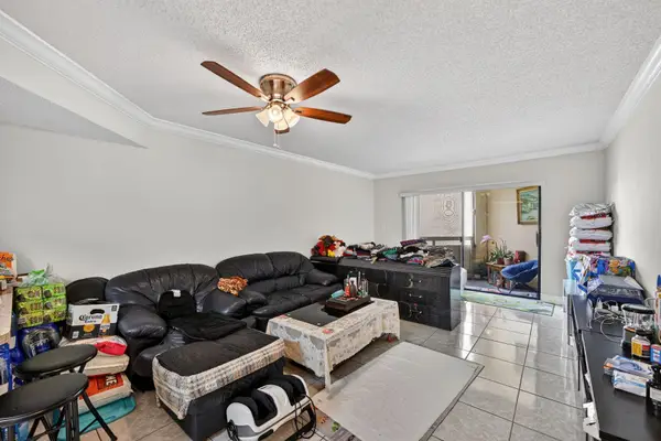 8290 Lake Drive #305, Doral, FL 33166