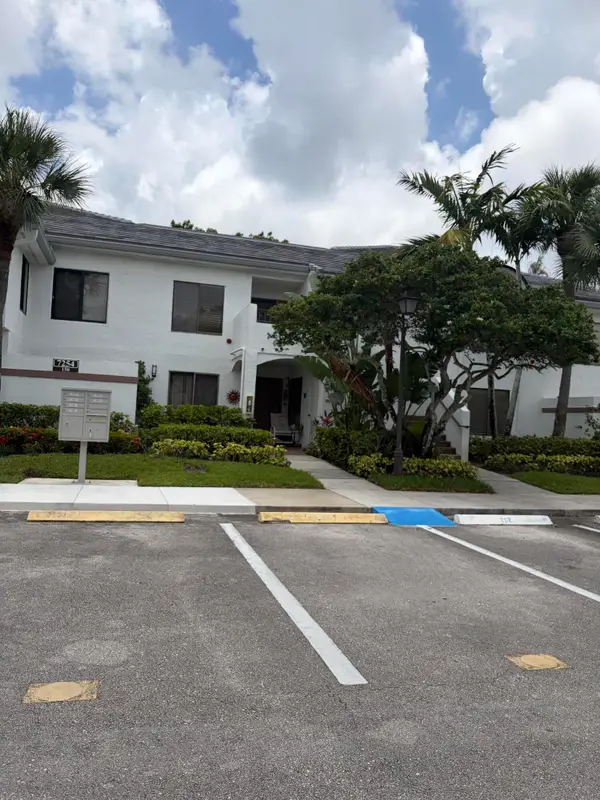 7254 Clunie Place #15005, Delray Beach, FL 33446