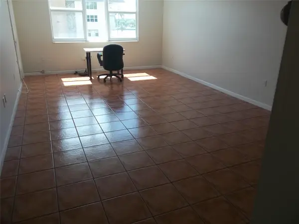 1893 S Ocean Drive #302, Hallandale Beach, FL 33009