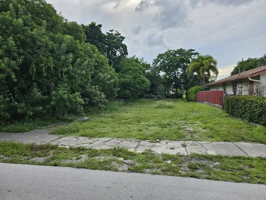 265 NW 1st Avenue, Deerfield Beach, FL 33441 - #2