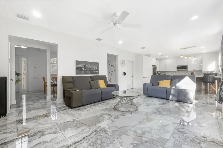 9526 NW 52nd Place, Coral Springs, FL 33076 - #2