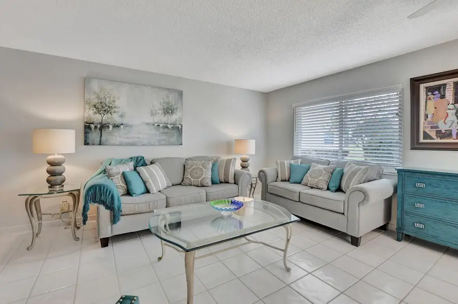 204 Burgundy E #204, Delray Beach, FL 33484 - #2