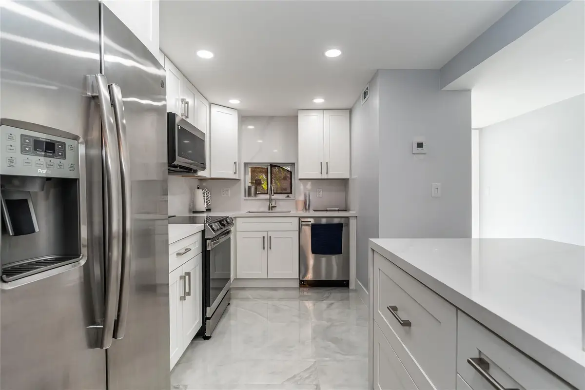 9523 S Hollybrook Lake Drive #102, Pembroke Pines, FL 33025 - #1