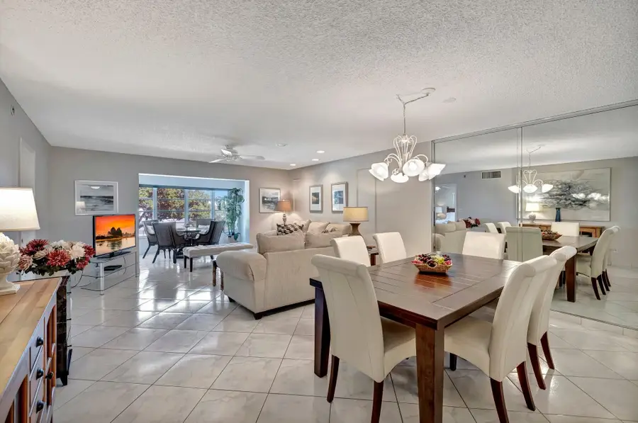 4270 NW 40th Street #302, Lauderdale Lakes, FL 33319 - #3