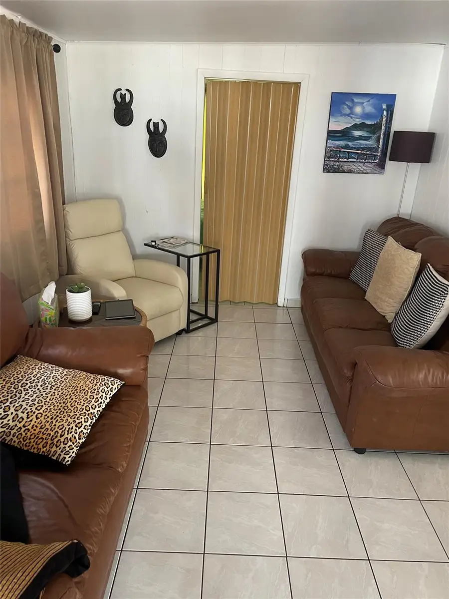 8610 SW 18th Court, Davie, FL 33324 - #3