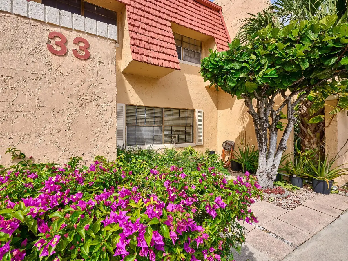 33 Spinning Wheel Lane #33, Tamarac, FL 33319 - #1