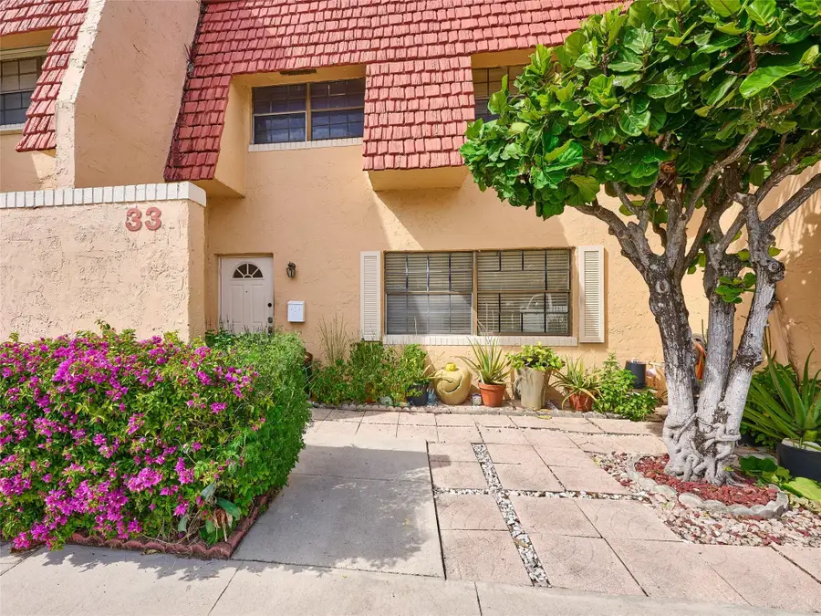 33 Spinning Wheel Lane #33, Tamarac, FL 33319 - #2