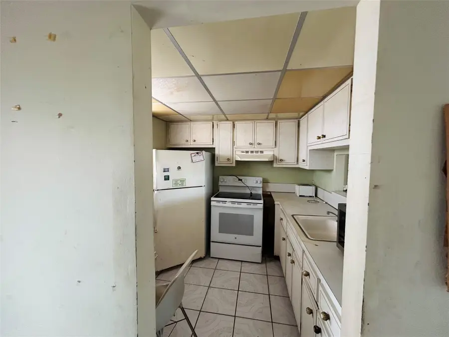 4451 NW 16th Street #k308, Fort Lauderdale, FL 33313 - #2