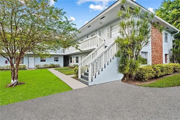 4140 Woodside Drive #205, Coral Springs, FL 33065