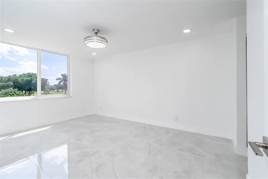 8900 Washington Boulevard #418, Pembroke Pines, FL 33025 - #3