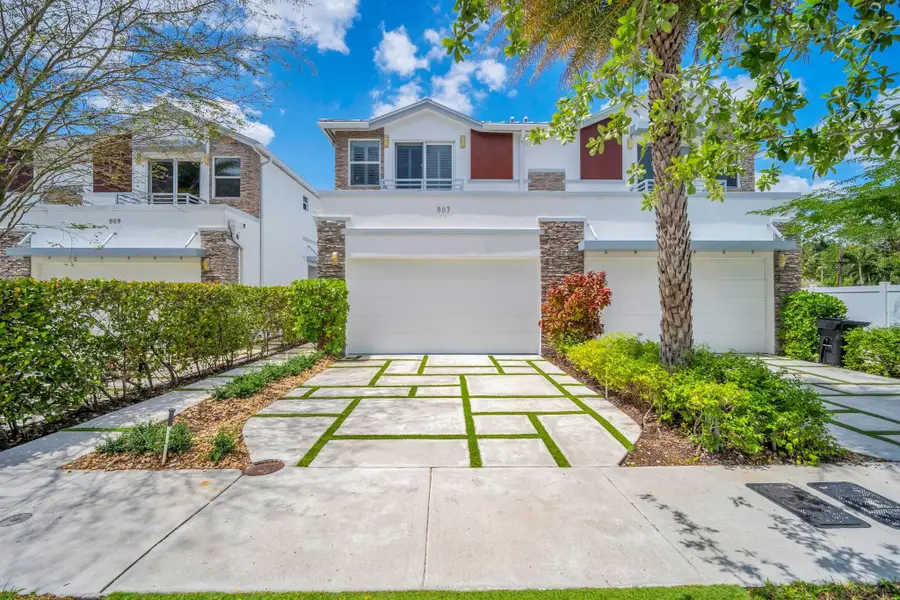 807 SW 7th Avenue, Fort Lauderdale, FL 33315 - #2