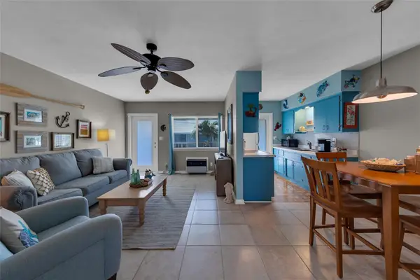 11 SW 4th Avenue #11, Boca Raton, FL 33432