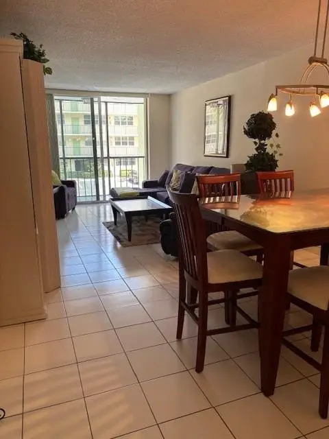 5321 NE 24th Terrace #203A, Fort Lauderdale, FL 33308
