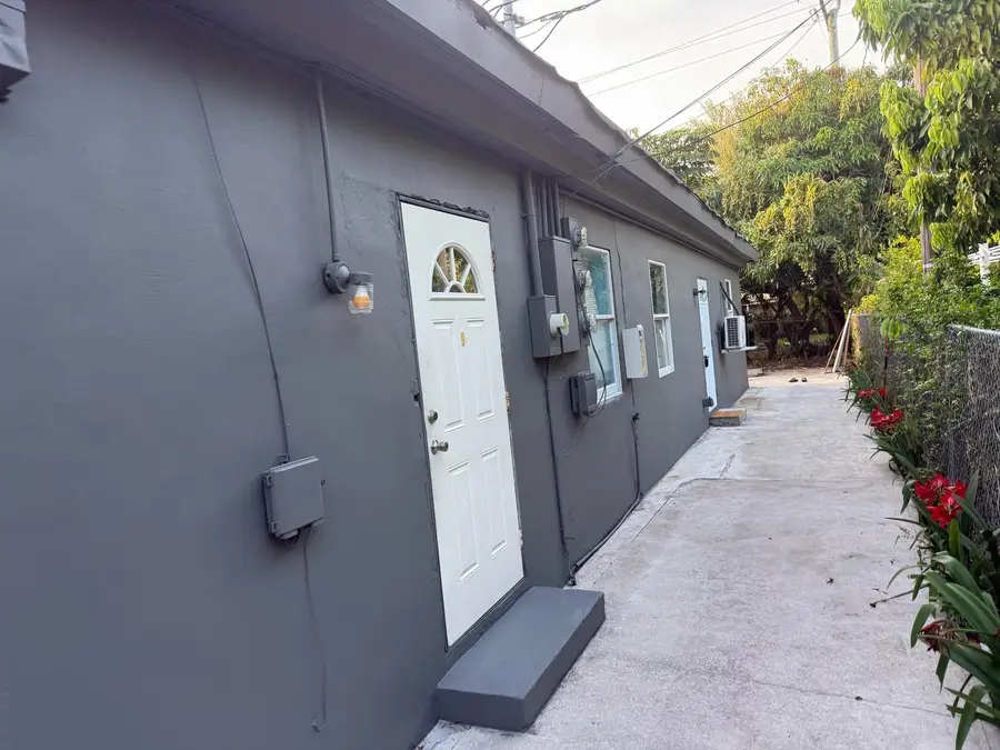 2739 Lincoln Street, Hollywood, FL 33020 - #3