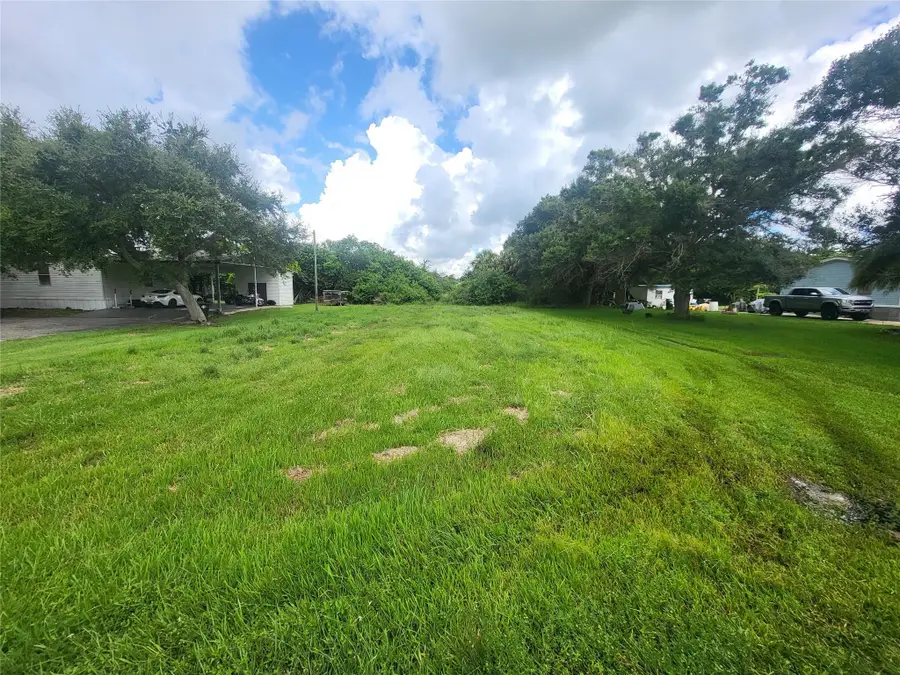 1099 Pine Avenue, Moore Haven, FL 33471 - #3