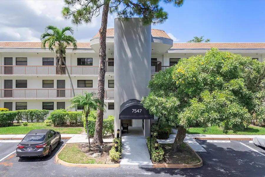7547 NW 79th Avenue #111, Tamarac, FL 33321 - #2