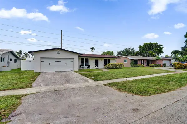 3991 N 41st Court, Hollywood, FL 33021
