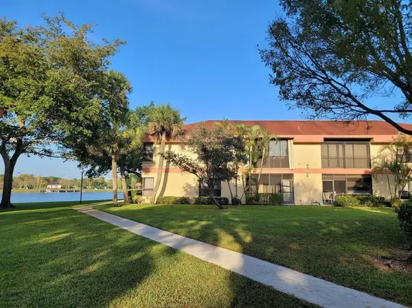 2744 S Carambola Circle #1919, Coconut Creek, FL 33066
