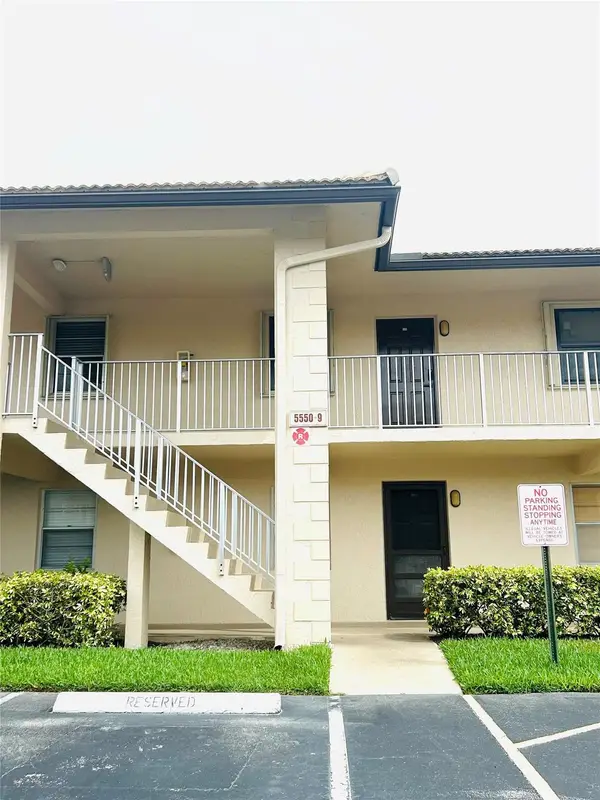 5550 Lakeside Drive #203, Margate, FL 33063