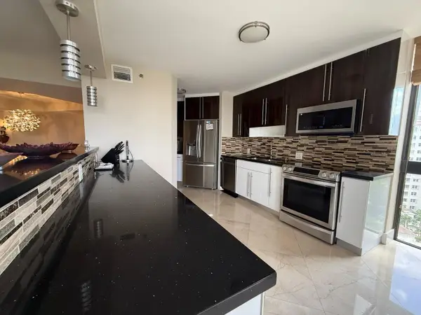 20185 E Country Club Drive #1202, Aventura, FL 33180