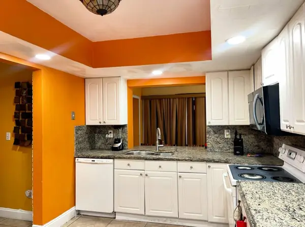 4521 NW 6th Street, Plantation, FL 33317
