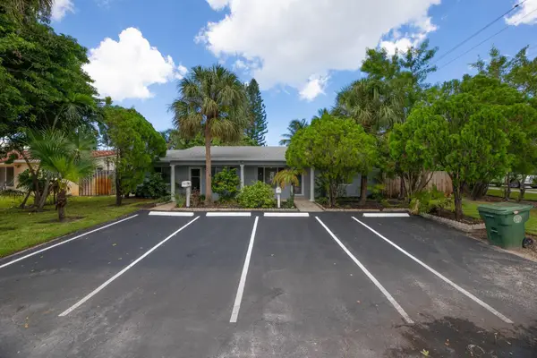4500 NE 15th Avenue, Oakland Park, FL 33334
