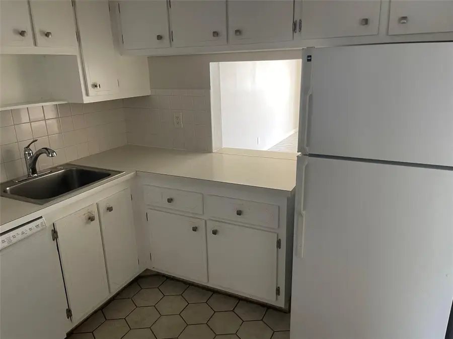 1005 Country Club Drive #205, Margate, FL 33063 - #2