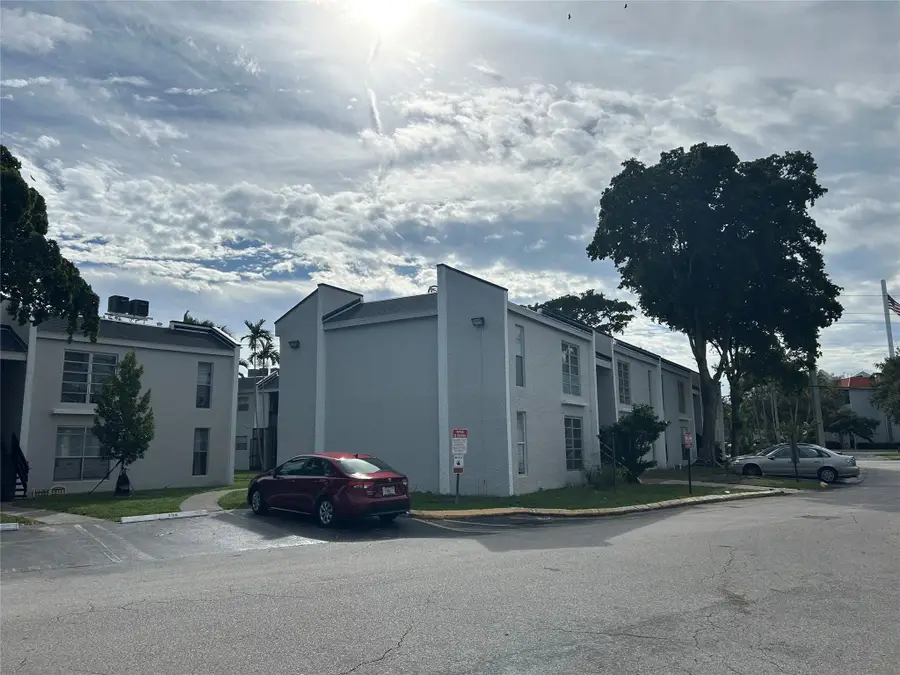 4463 Treehouse Lane #H, Tamarac, FL 33319 - #3