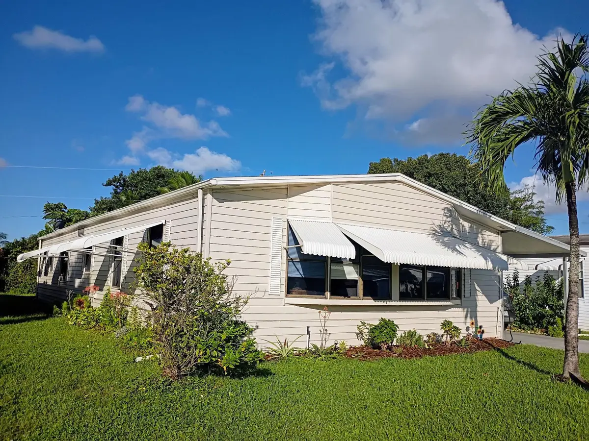 3353 Lake Overlook Place, Lantana, FL 33462 - #1