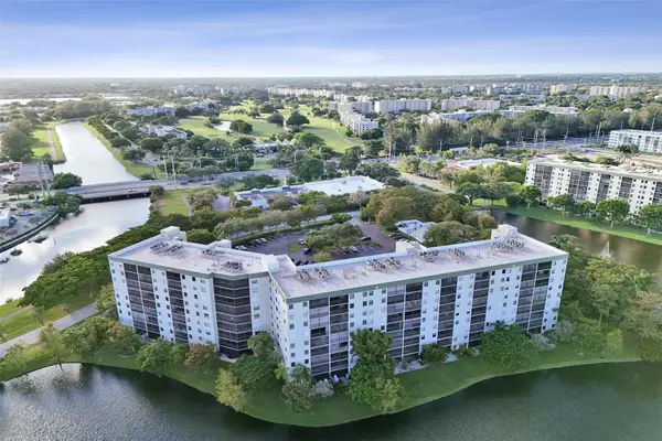 2334 S Cypress Bend Drive #304, Pompano Beach, FL 33069