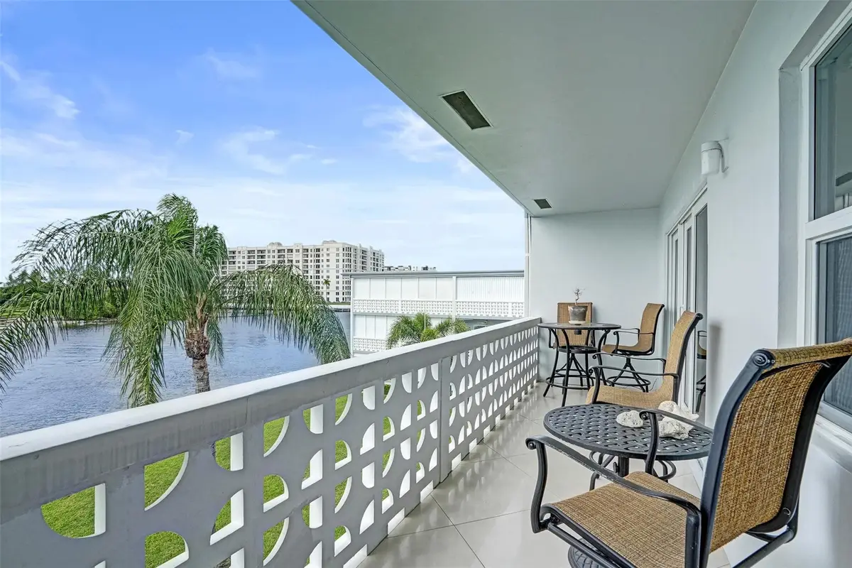 1001 N Riverside Drive #304, Pompano Beach, FL 33062 - #1