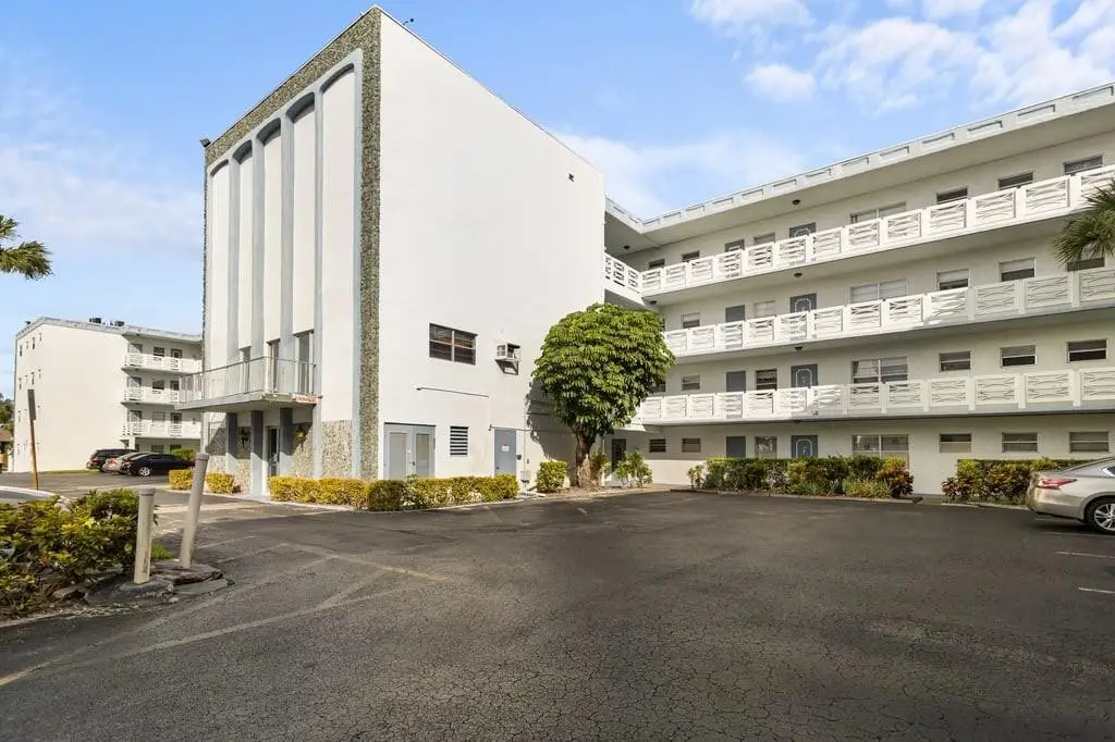 4090 NW 42nd Avenue #309, Lauderdale Lakes, FL 33319 - #1