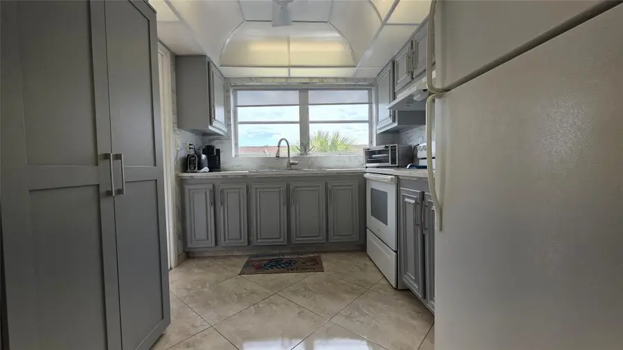 4047 NW 16th Street #302, Fort Lauderdale, FL 33313 - #3