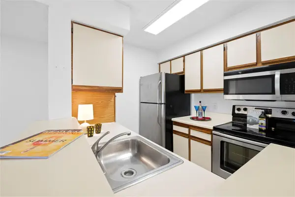2906 S University Drive #10204, Davie, FL 33328