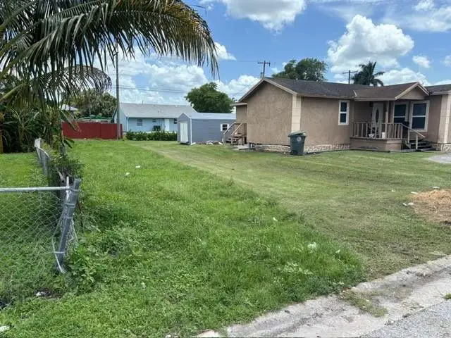 525 SW 9th Street, Belle Glade, FL 33430 - #1
