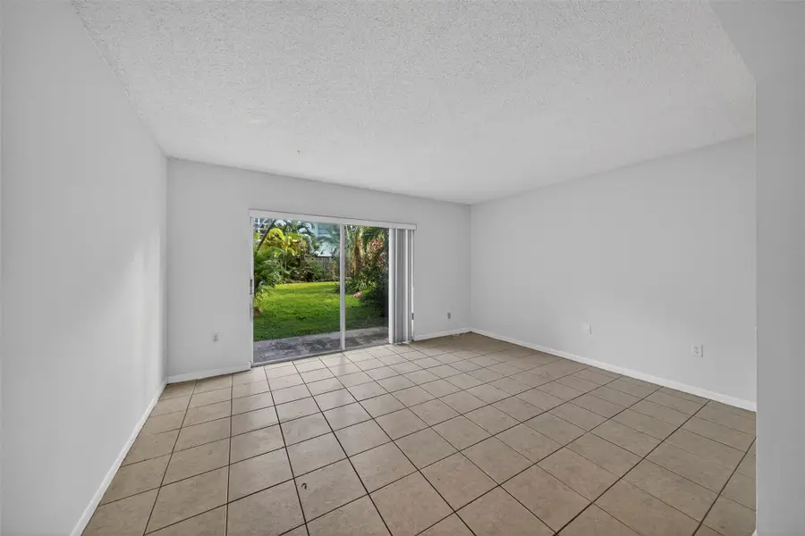 809 W Oakland Park Boulevard #J5, Oakland Park, FL 33311 - #3