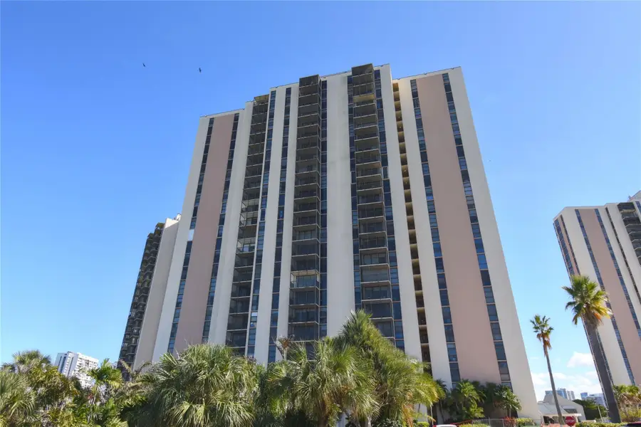 20301 W Country Club Drive #930, Aventura, FL 33180 - #2