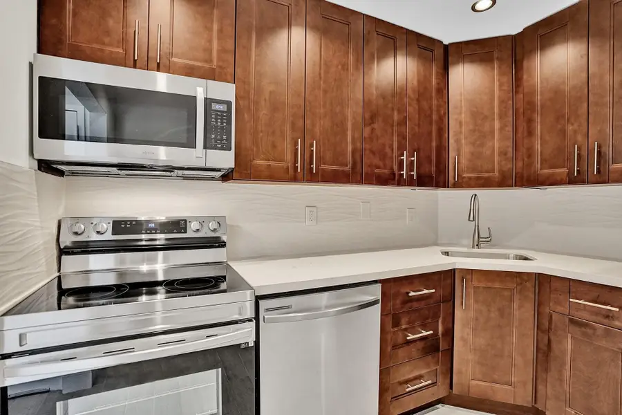 3115 Oakland Shores Drive #E109, Oakland Park, FL 33309 - #2