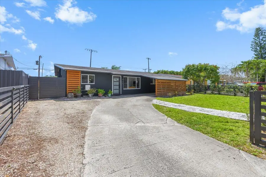 1716 SW 43rd Avenue, Fort Lauderdale, FL 33317 - #2