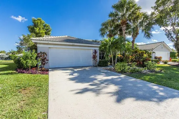 8910 Brittany Lakes Drive, Boynton Beach, FL 33472