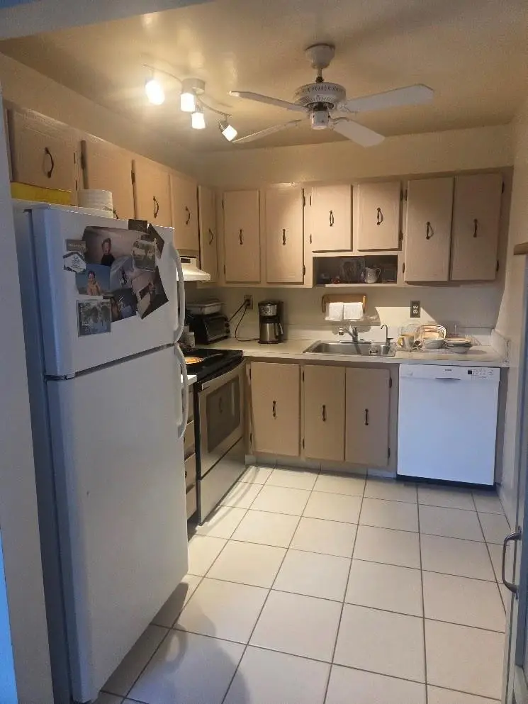 91 Burgundy B #B, Delray Beach, FL 33484 - #1