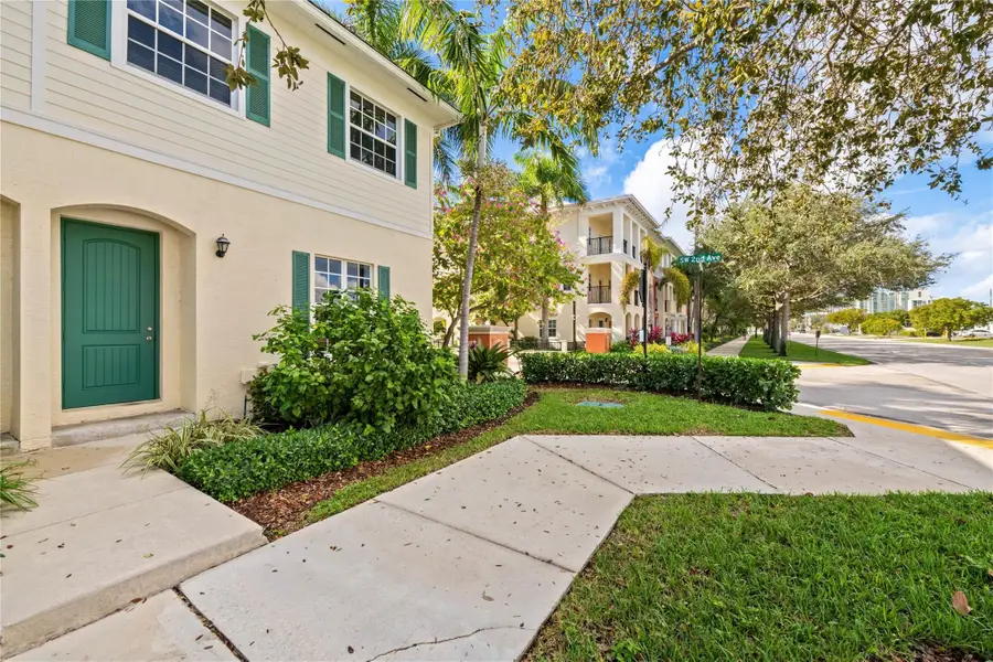 197 SW 6th Place #197, Pompano Beach, FL 33060 - #2