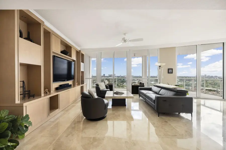 111 SE 8th Avenue #Ph-1701, Fort Lauderdale, FL 33301 - #2