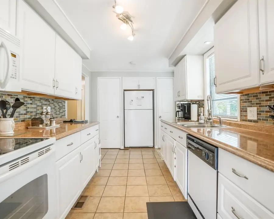 3141 Teakwood Lane, Fort Lauderdale, FL 33312 - #3