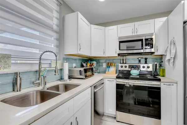 3100 NE 49th Street #503, Fort Lauderdale, FL 33308