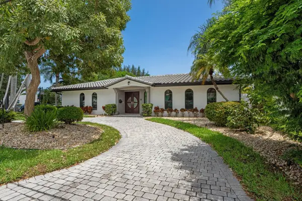 5570 NE 26 Avenue, Fort Lauderdale, FL 33308
