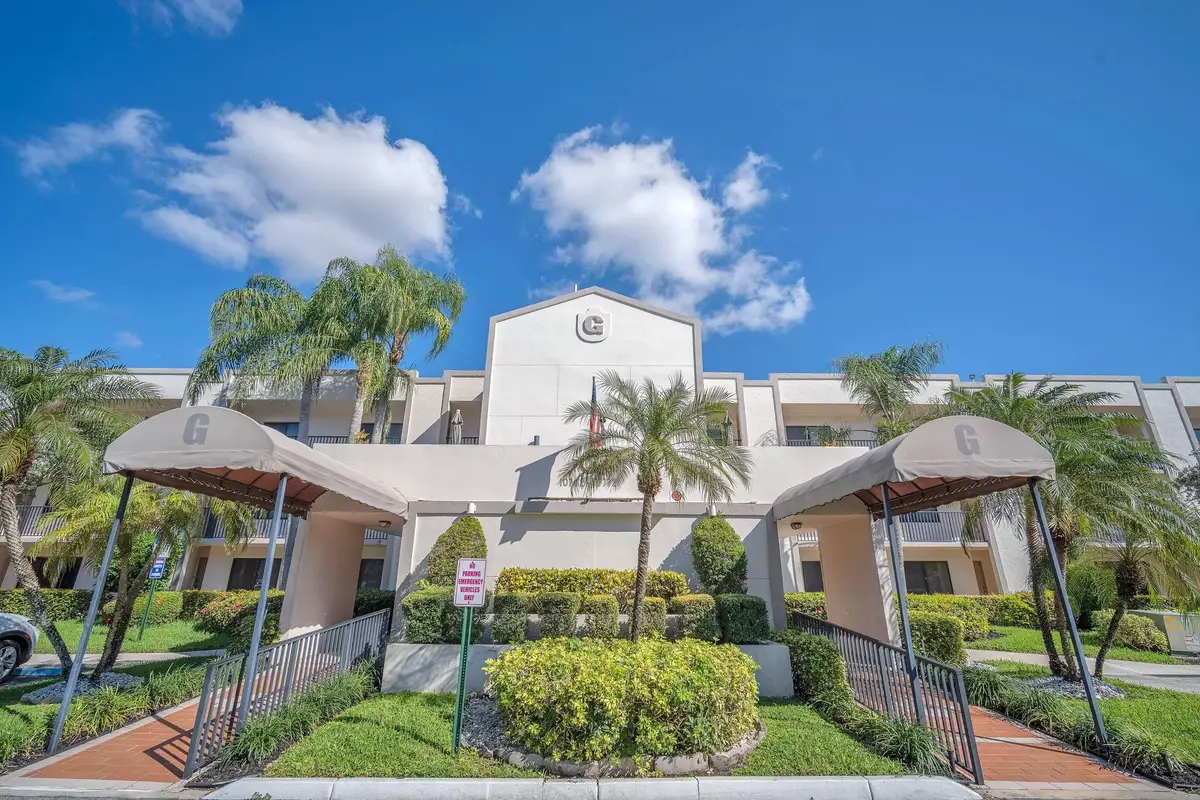 10738 W Clairmont Circle #206, Fort Lauderdale, FL 33321 - #1