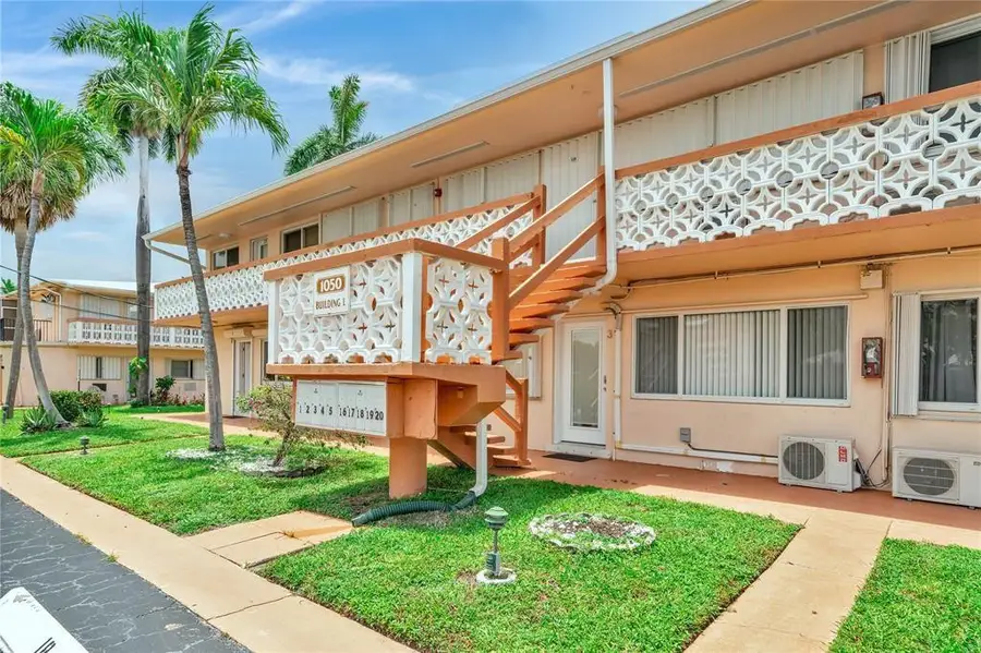 1050 SW 11th Street #1L, Hallandale Beach, FL 33009 - #2