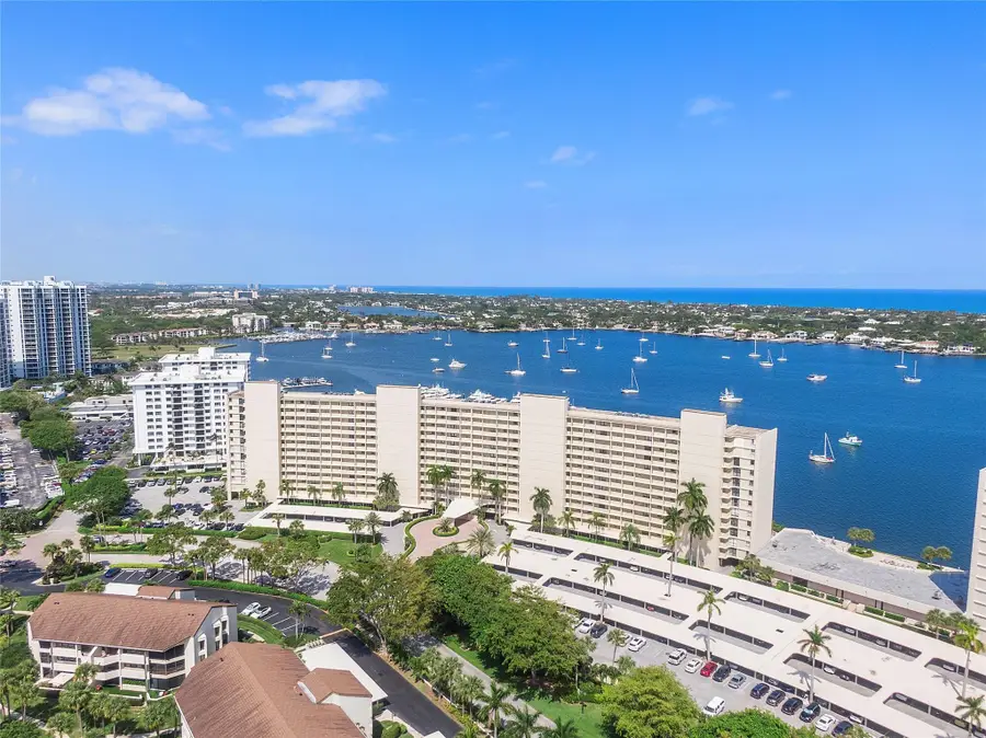 136 Lakeshore Drive #T10, North Palm Beach, FL 33408 - #3